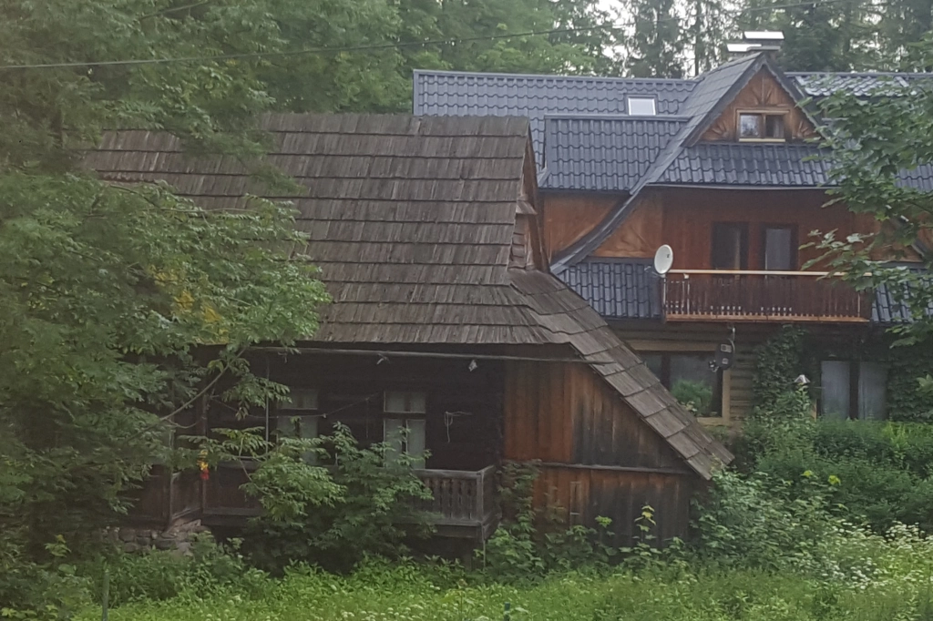 Arquitetura típica da região de Podhale nas montanhas Tatra